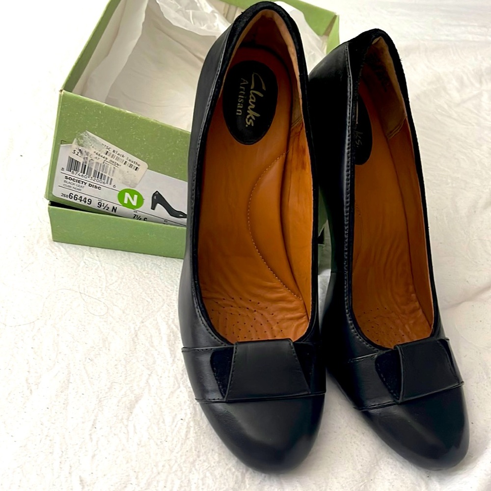 Clarks Artisan Black stacked 3” heel, perfect for work.